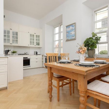 Family Apartment Freta Warsaw Old Town By Noclegi Renters Bagian luar foto