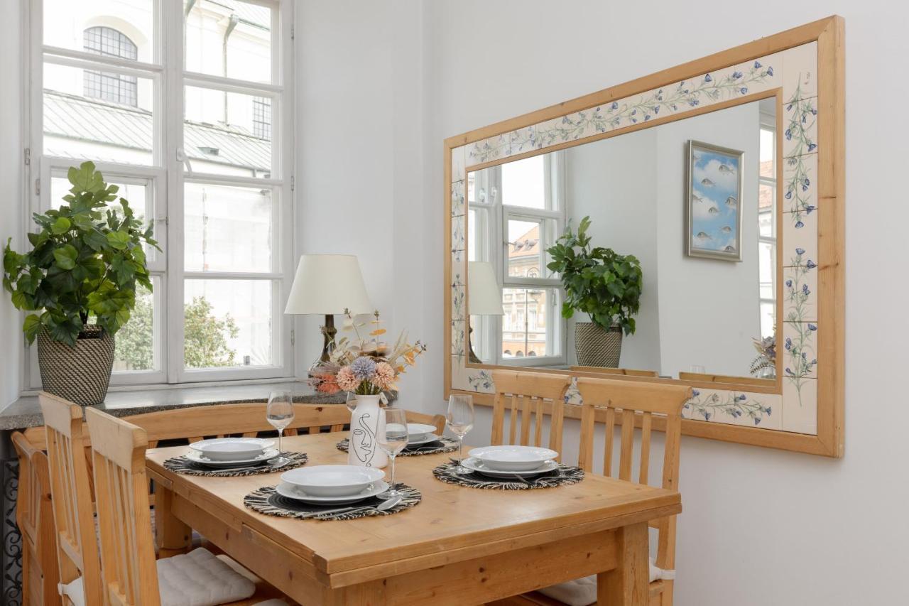Family Apartment Freta Warsaw Old Town By Noclegi Renters Bagian luar foto